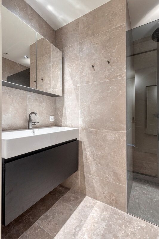 Riender Appartement Verhuur Badkamer 2a